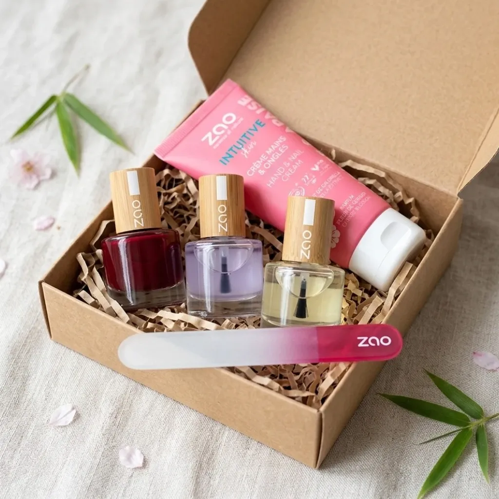 Caja regalo del pack Ritual Uñas y Manos Zao con lima de cristal y tratamientos